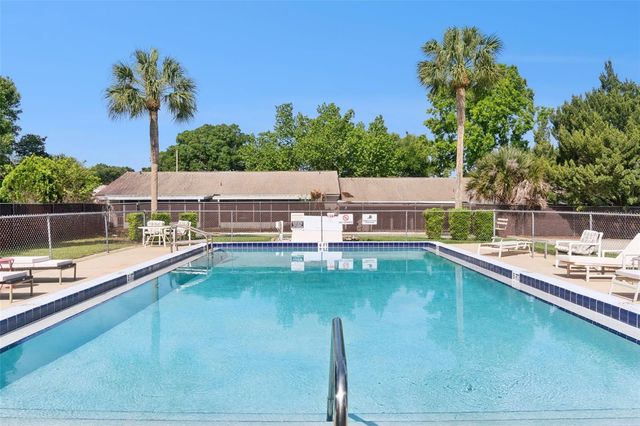 12418 ORANGEWOOD CIRCLE, Tavares, FL 32778