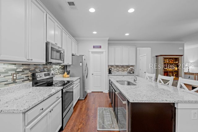 14 Sandpiper Dr, Beaufort, SC 29907