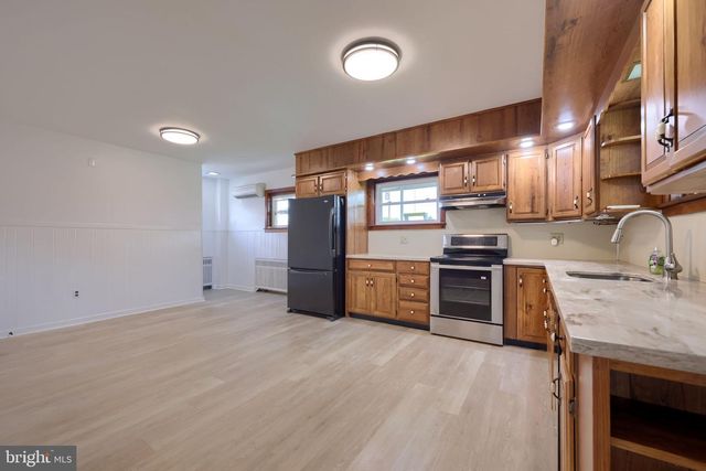 3625 KUTZTOWN RD, Reading, PA 19605