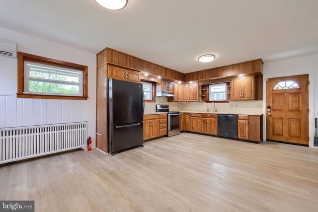 3625 KUTZTOWN RD, Reading, PA 19605