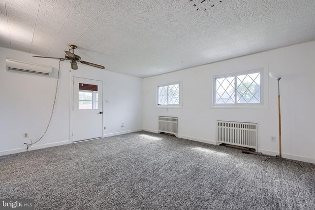 3625 KUTZTOWN RD, Reading, PA 19605