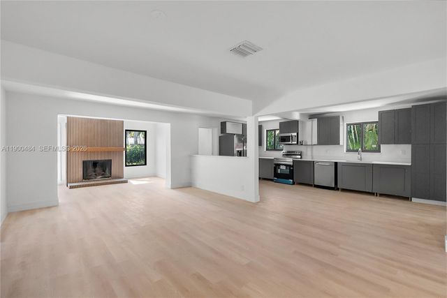 454 Dover Rd, Jupiter, FL 33469