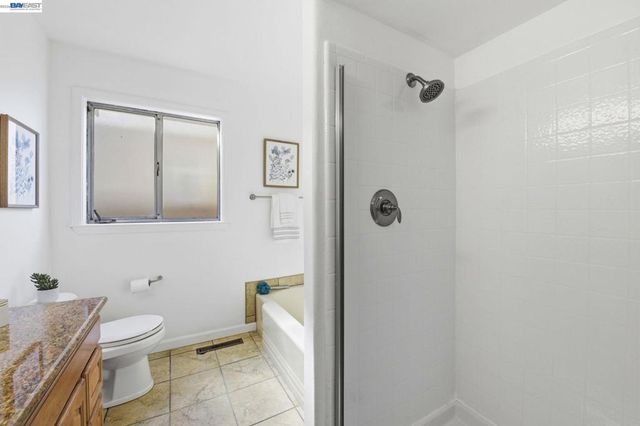 24889 Bland St, Hayward, CA 94541