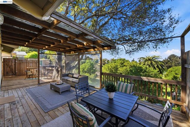 24889 Bland St, Hayward, CA 94541