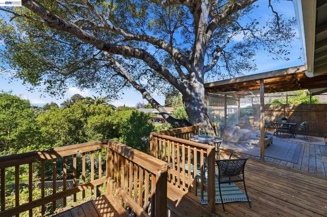 24889 Bland St, Hayward, CA 94541