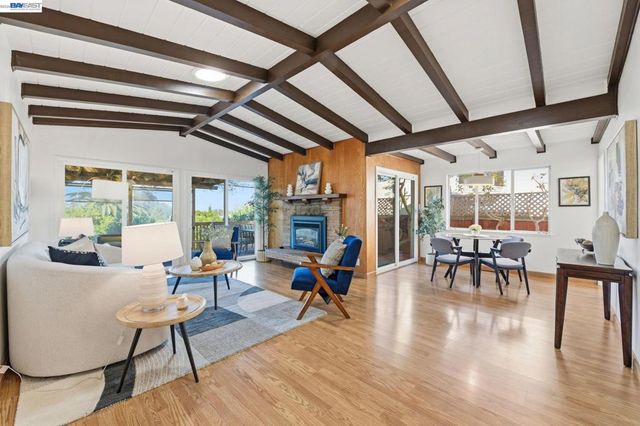 24889 Bland St, Hayward, CA 94541