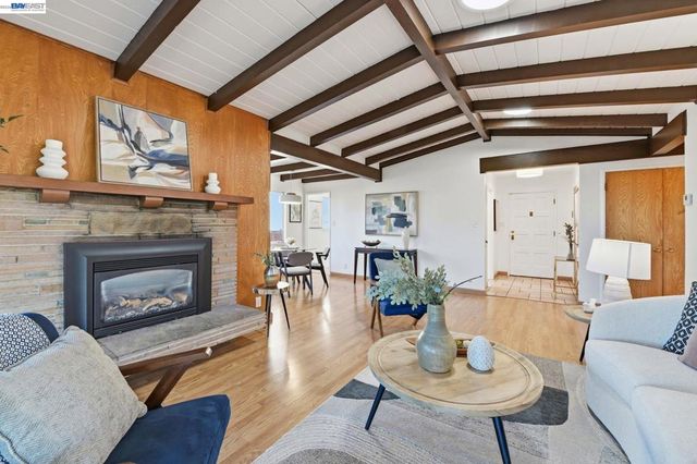 24889 Bland St, Hayward, CA 94541