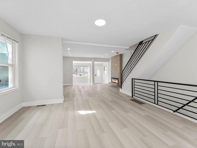 7911 LORETTO AVE, Philadelphia, PA 19111