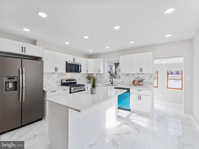 7911 LORETTO AVE, Philadelphia, PA 19111