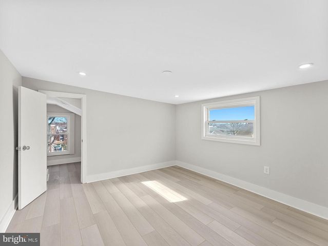 7911 LORETTO AVE, Philadelphia, PA 19111