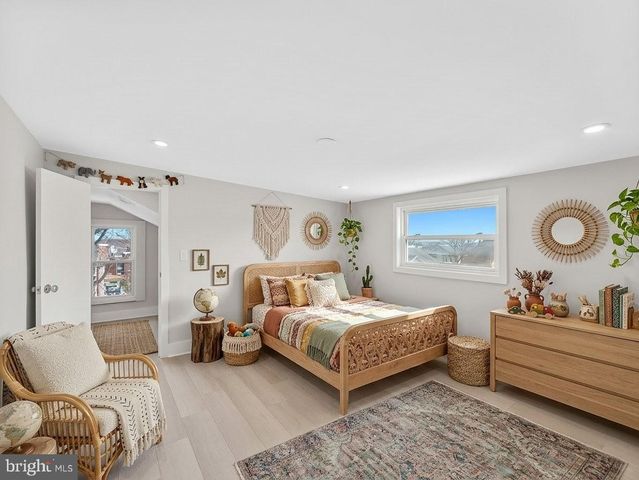 7911 LORETTO AVE, Philadelphia, PA 19111