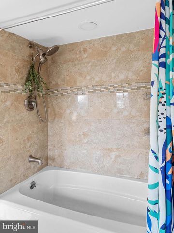 7911 LORETTO AVE, Philadelphia, PA 19111