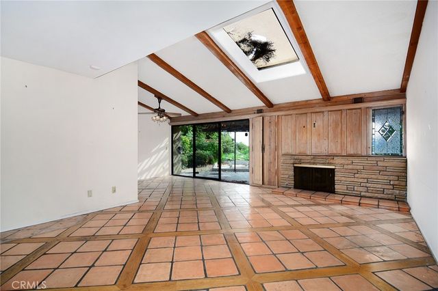 5746 Mcdonie Avenue, Woodland Hills, CA 91367