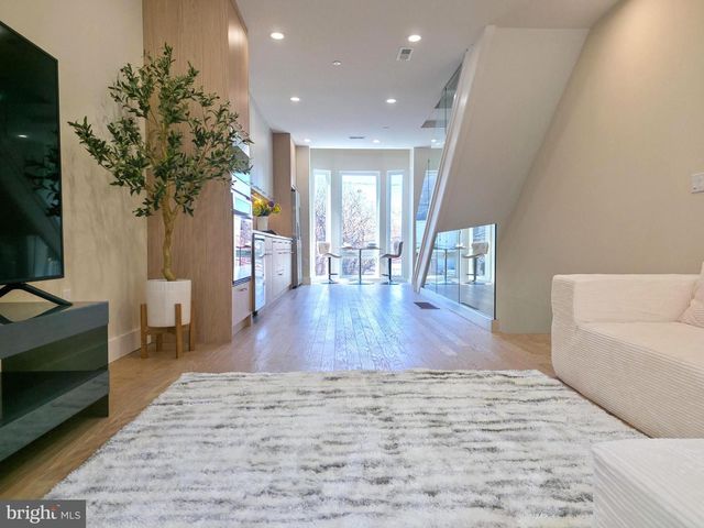 1031 S FAIRHILL ST, Philadelphia, PA 19147