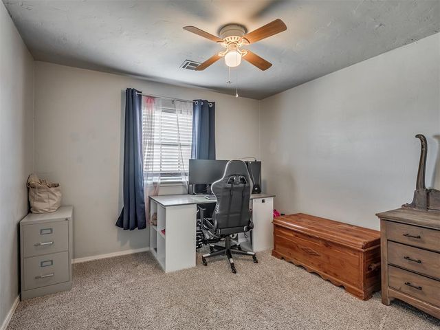 6100 Lillian Lane, Newalla, OK 74857