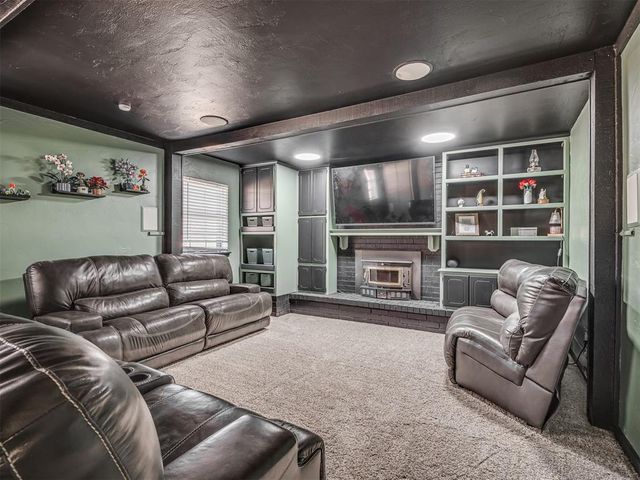 6100 Lillian Lane, Newalla, OK 74857