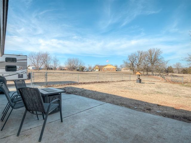 6100 Lillian Lane, Newalla, OK 74857