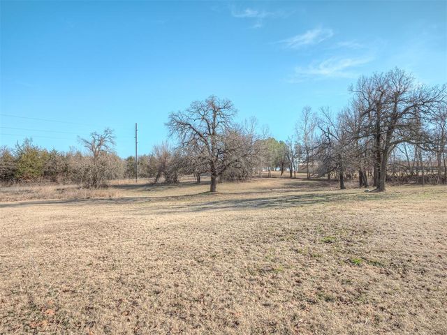 6100 Lillian Lane, Newalla, OK 74857
