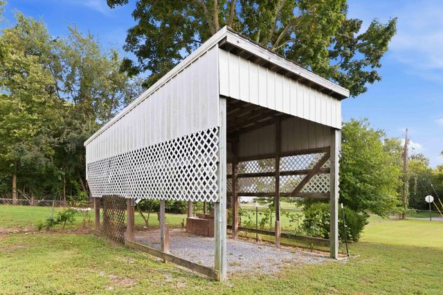 1210 Perryville Road, Danville, KY 40422