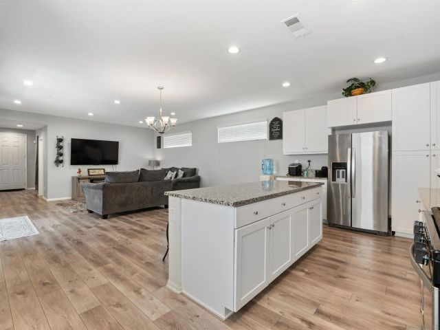 1369 Keck Rd, Chula Vista, CA 91913