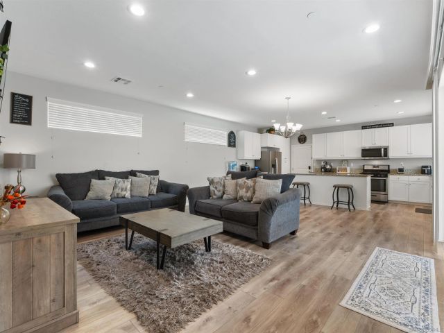 1369 Keck Rd, Chula Vista, CA 91913