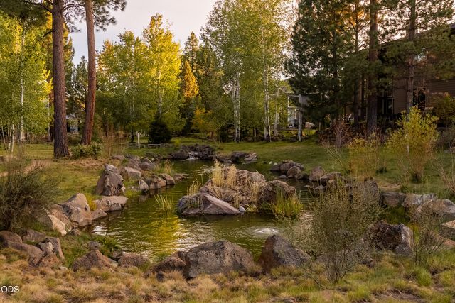 19052 Mt. Shasta Drive, Bend, OR 97703