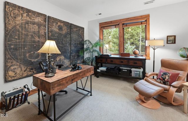19052 Mt. Shasta Drive, Bend, OR 97703