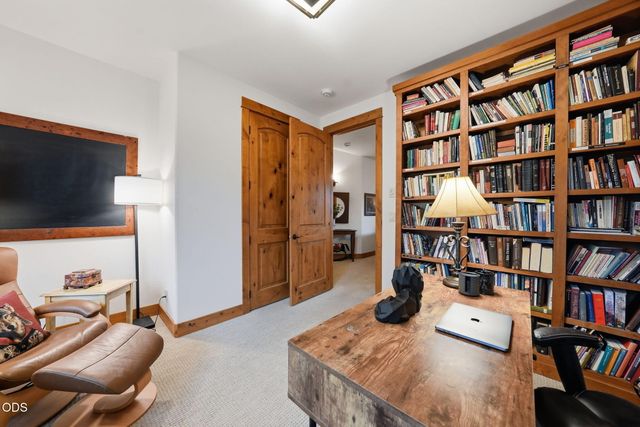 19052 Mt. Shasta Drive, Bend, OR 97703