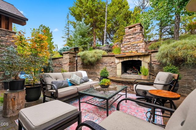 19052 Mt. Shasta Drive, Bend, OR 97703
