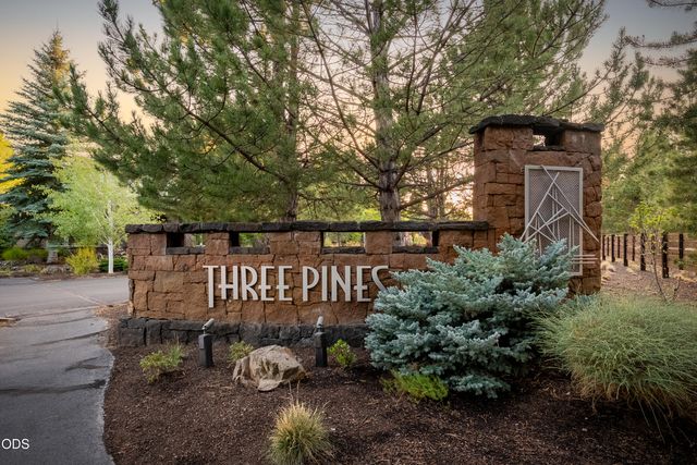 19052 Mt. Shasta Drive, Bend, OR 97703