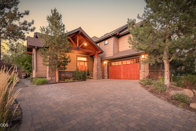 19052 Mt. Shasta Drive, Bend, OR 97703
