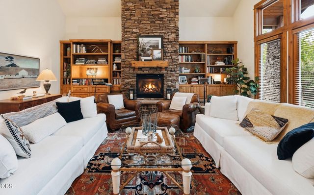 19052 Mt. Shasta Drive, Bend, OR 97703