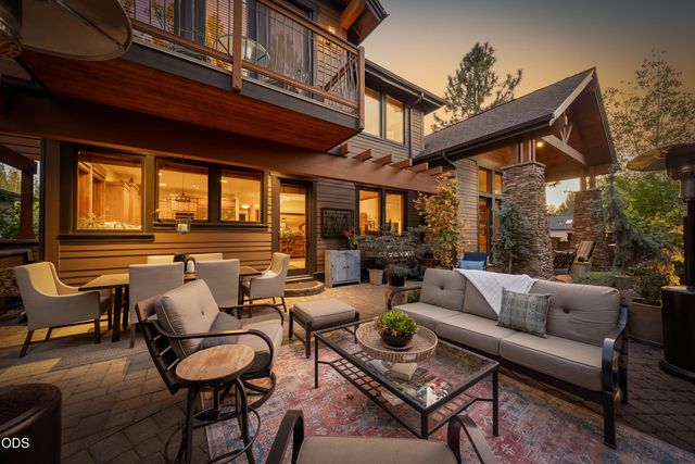 19052 Mt. Shasta Drive, Bend, OR 97703