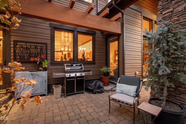 19052 Mt. Shasta Drive, Bend, OR 97703