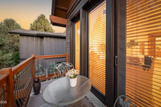 19052 Mt. Shasta Drive, Bend, OR 97703