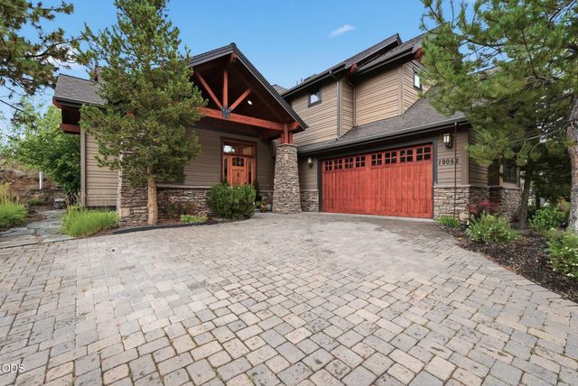 19052 Mt. Shasta Drive, Bend, OR 97703