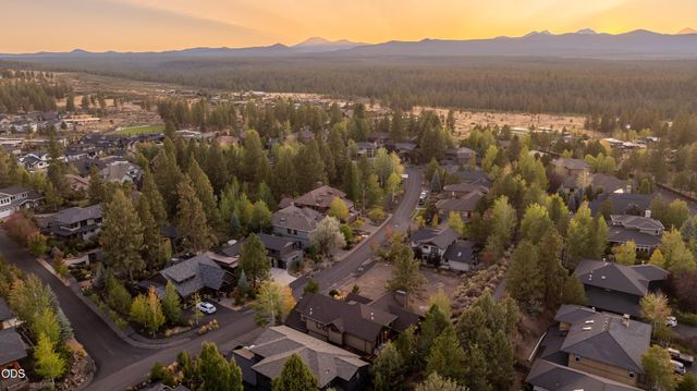 19052 Mt. Shasta Drive, Bend, OR 97703