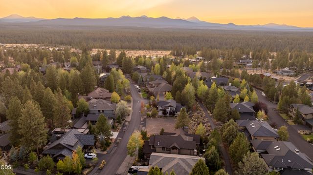 19052 Mt. Shasta Drive, Bend, OR 97703
