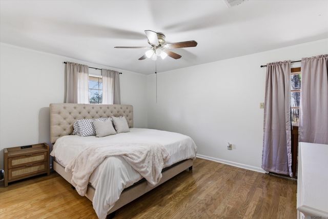 16911 Whispering Pines Dr, Greenwell Springs, LA 70739