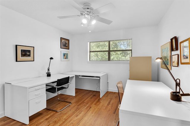 67 Harbor Lane, Kemah, TX 77565