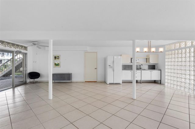 67 Harbor Lane, Kemah, TX 77565