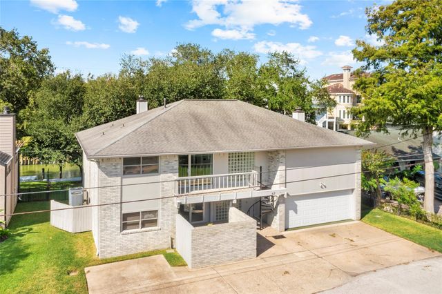 67 Harbor Lane, Kemah, TX 77565
