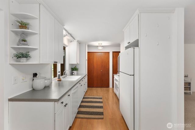 20621 SE 159th Street, Renton, WA 98059