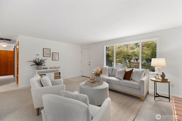 20621 SE 159th Street, Renton, WA 98059