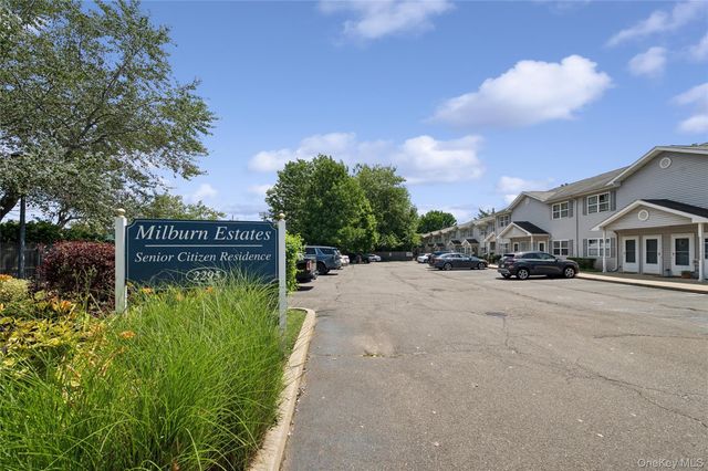 2295 Milburn Avenue 11, Baldwin, NY 11510