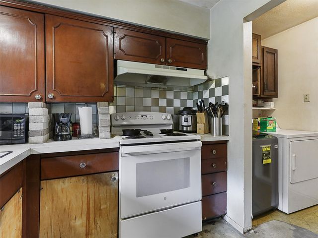 2407 Towerwood Drive, Carrollton, TX 75006