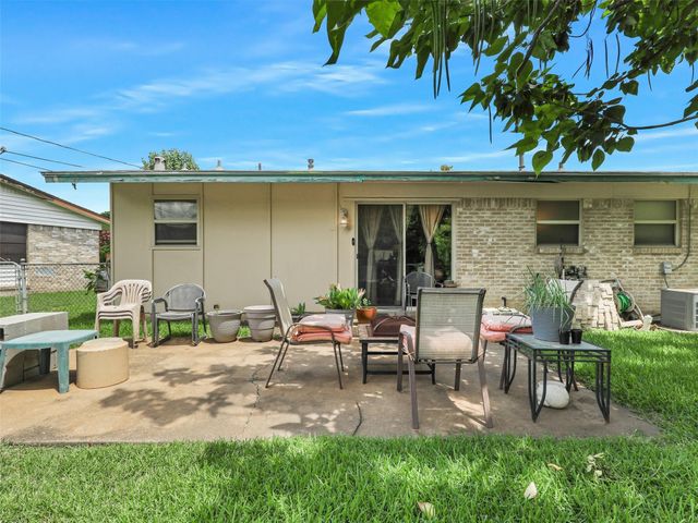 2407 Towerwood Drive, Carrollton, TX 75006