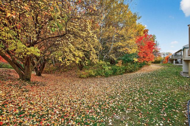 8827 Coffman Path, Inver Grove Heights, MN 55076