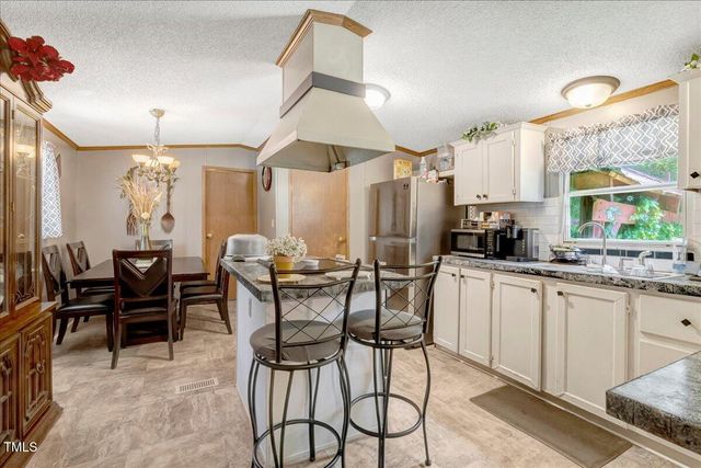 816 Lickskillet Road, Warrenton, NC 27589