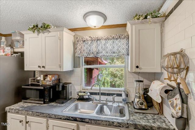 816 Lickskillet Road, Warrenton, NC 27589